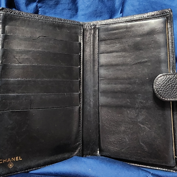 Chanel CC logo GUC BLACK CAVIAR KISSLOCK LONG BIFOLD WALLET - Picture 4 of 8